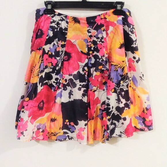 New York & Co Floral Skirt Mini Skirt NWT - Picture 1 of 4